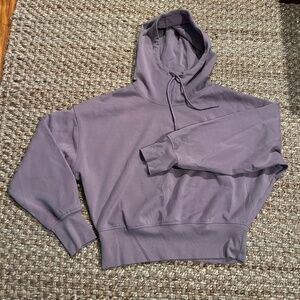 Old Navy Cropped Purple Sweatshirt Large